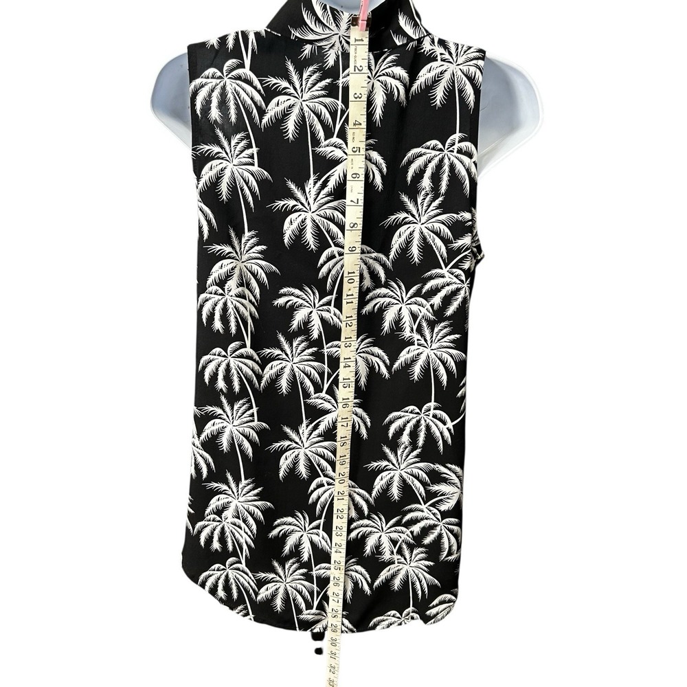 City Boutique Women's Size Medium Sleeveless Button Up Tropical Print Top - Picture 4 of 8